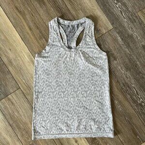 Athleta Momentum Allure Print Tank in Grey Leopard